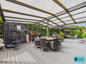 Covered Terrace - click for photo gallery